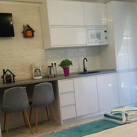 Garsoniera Camy * Сатурн