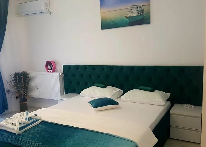 Garsoniera Camy Апартаменты Сатурн